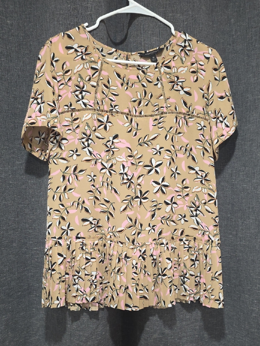 Banana Republic Tan Floral Short-Sleeve Peplum Blouse